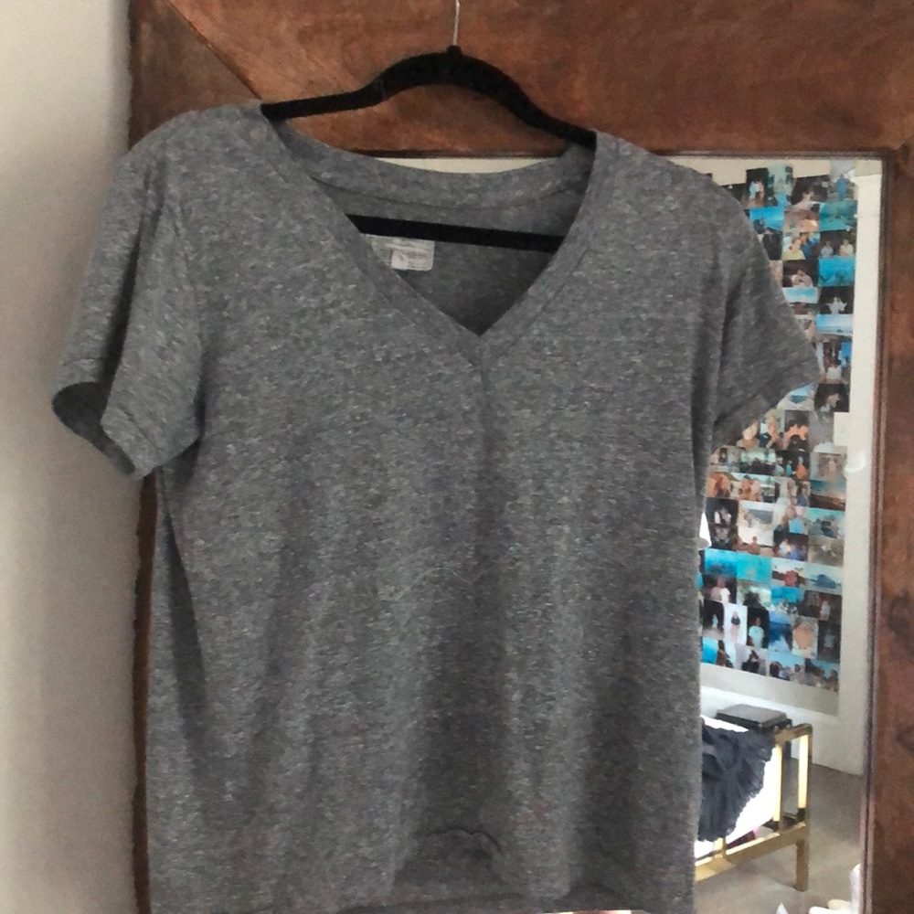 Grey Current Elliot V Neck T size 1